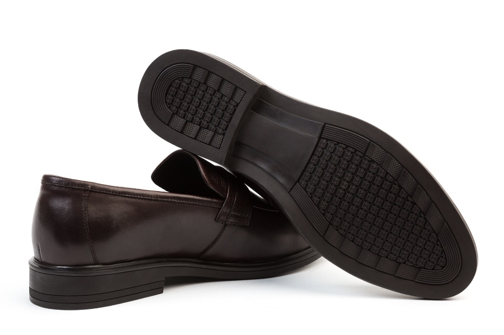 Pantofi eleganti maro