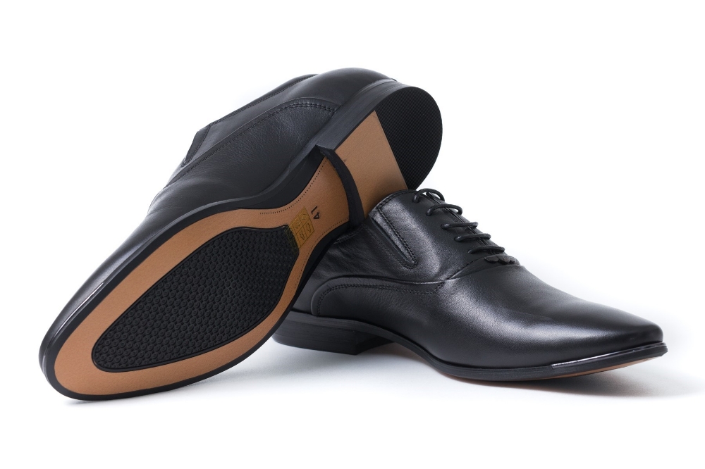 Pantofi barbati eleganti negri ZC608-23-A18-F